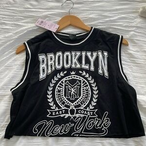 Cropped Brooklyn tee